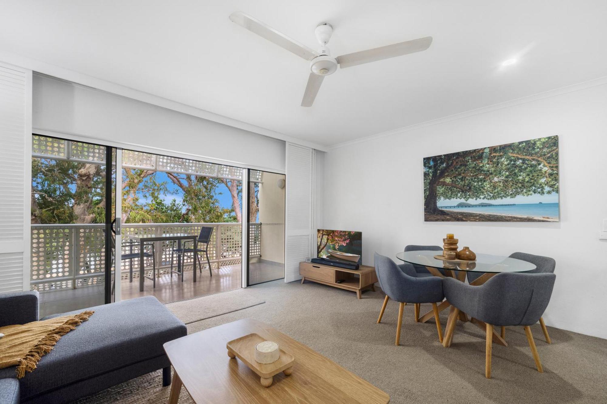 Marlin Waters Beachfront Aparthotel 4*
