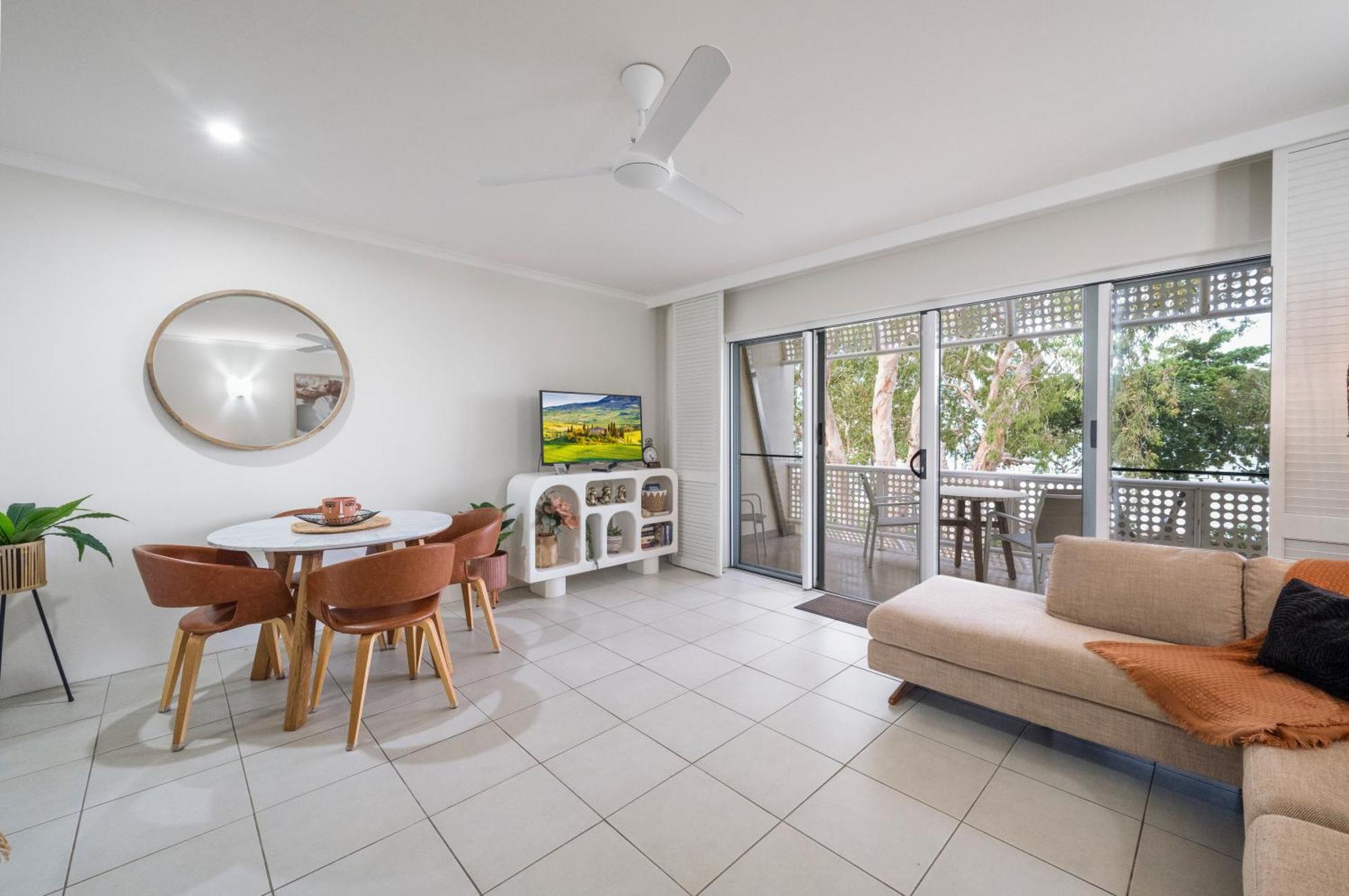 Marlin Waters Beachfront Aparthotel Palm Cove
